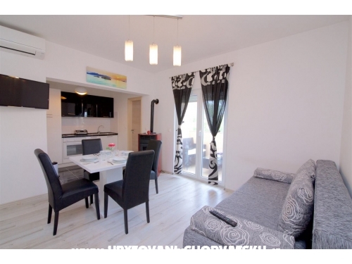 Appartements Becky - Sukoan Croatie