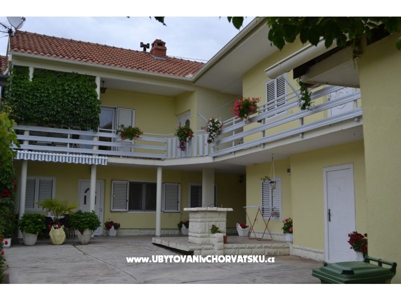 Appartements Mladenka – Ferienwohnung Sukosan, Kroatien – Foto 1