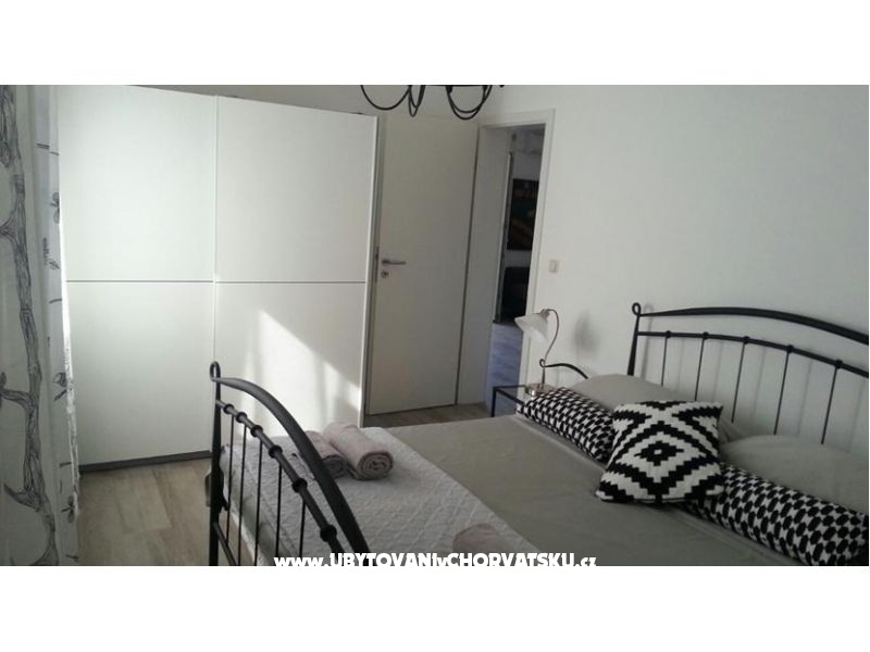 Apartmány i kuće Dolac – ubytování Supetar – Brač, Chorvatsko – foto 5