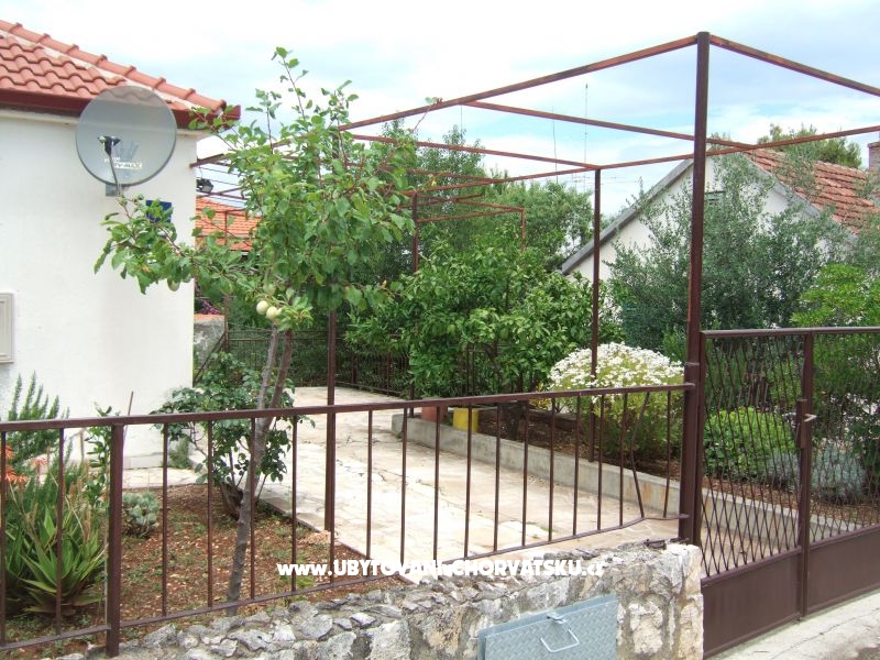 Apartment Lenka – Ferienwohnung Supetar – Brac, Kroatien – Foto 8