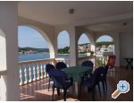 Appartements Ive - Tisno Kroatien
