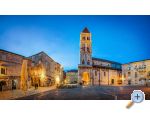 LAURA, 110 m2 pool, 100 m to beach - Trogir Chorvatsko