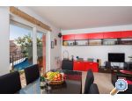 LAURA, 110 m2 pool, 100 m to beach - Trogir Chorvatsko