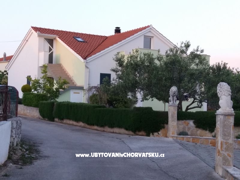 Apartment Tone – Ferienwohnung Trogir, Kroatien – Foto 1