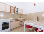 Apartmaji Anka - Trogir Hrvaka