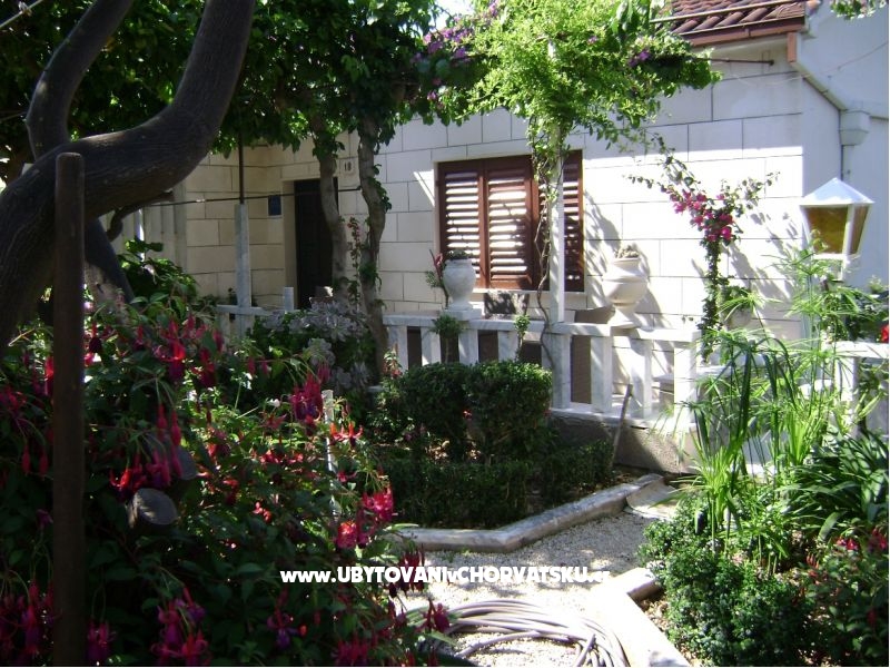 Appartements Bešker – Ferienwohnung Trogir, Kroatien – Foto 2