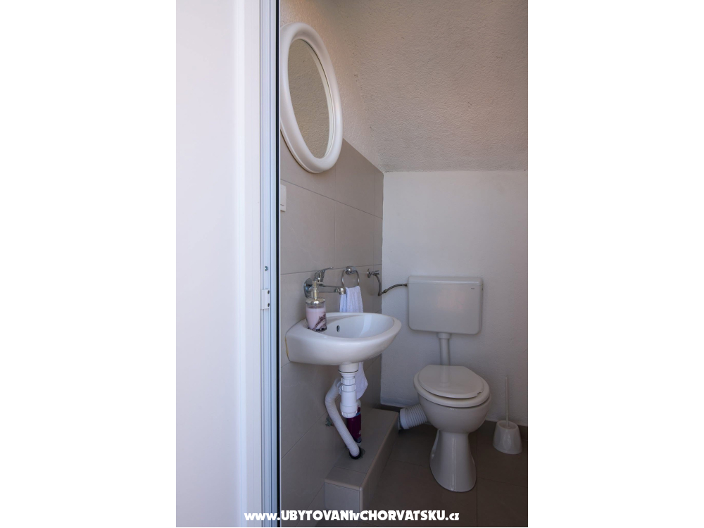 Apartmanok Karmen - Trogir Horv�torsz�g