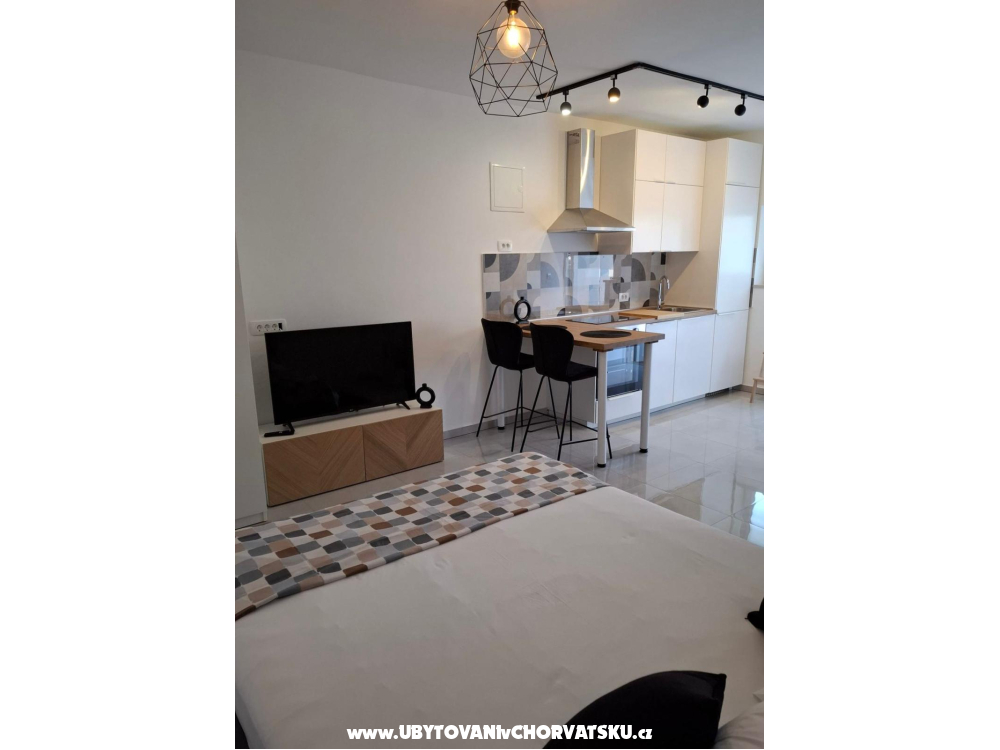 Apartmanok Karmen - Trogir Horv�torsz�g