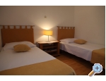 Appartements Nedoklan - Trogir Kroatien