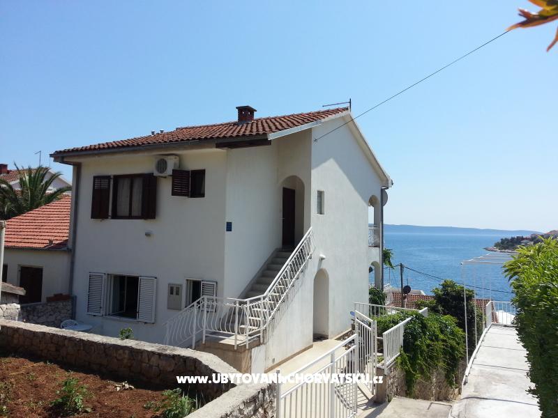 Apartmány Dujmovic – Ferienwohnung Trogir, Kroatien – Foto 1