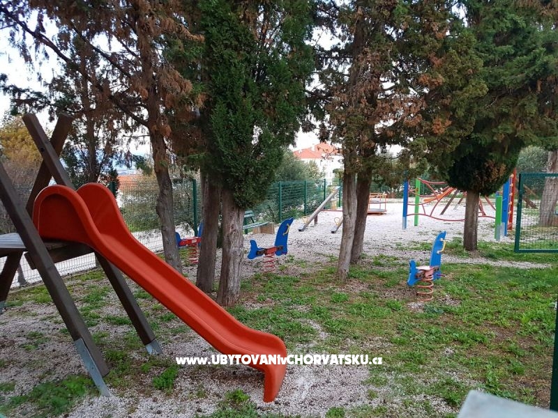 Familien-Appartement Okrug Donji – Ferienwohnung Trogir, Kroatien – Foto 11
