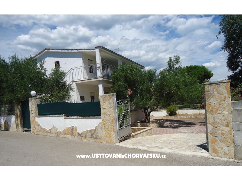 Appartement Tina – Ferienwohnung Trogir, Kroatien – Foto 1