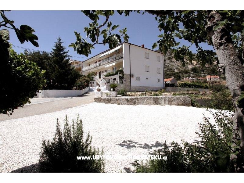 Ferienwohnungen Carmen – Ferienwohnung Trogir, Kroatien – Foto 1