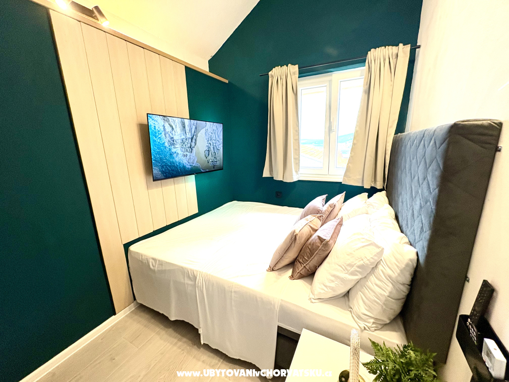 Apartments Ksenija and Anchor - Trogir Croatia