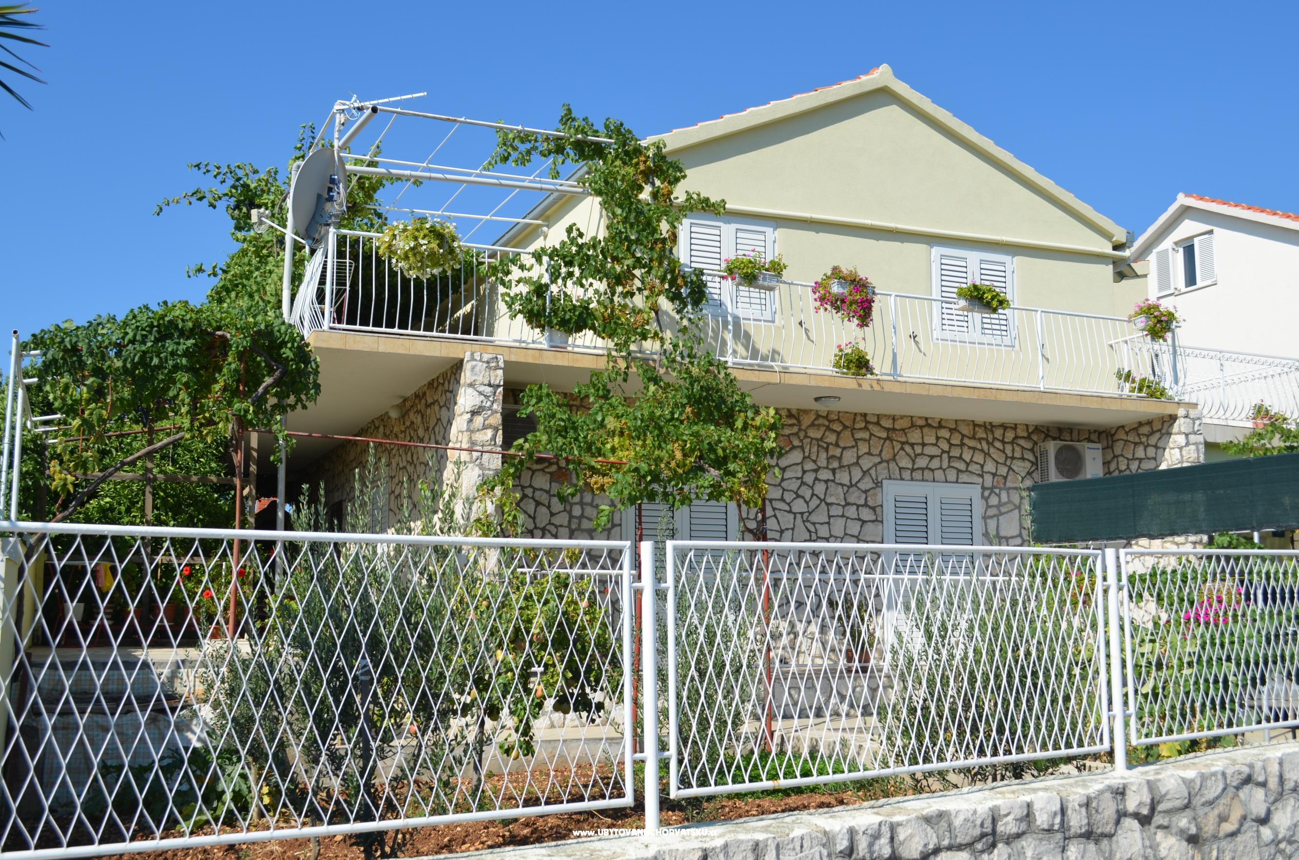 Ferienwohnungen Petar Milat – Ferienwohnung Trogir, Kroatien – Foto 1