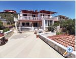 Apartmaji Villa Carmen - Trogir Hrvaka