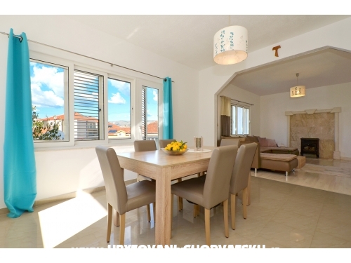 Best - Trogir Horvtorszg