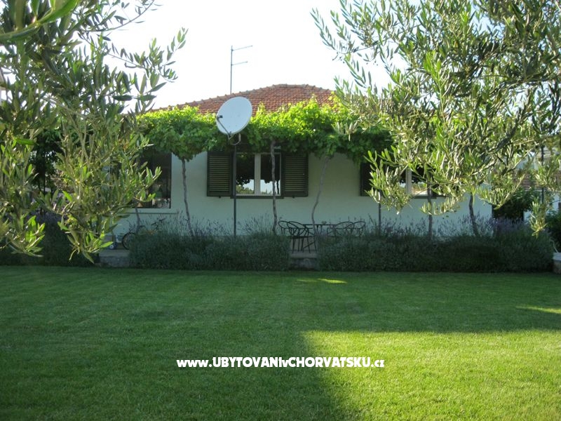 Haus Petar &amp; Appartement for 2 perso – Ferienwohnung Trogir, Kroatien – Foto 2