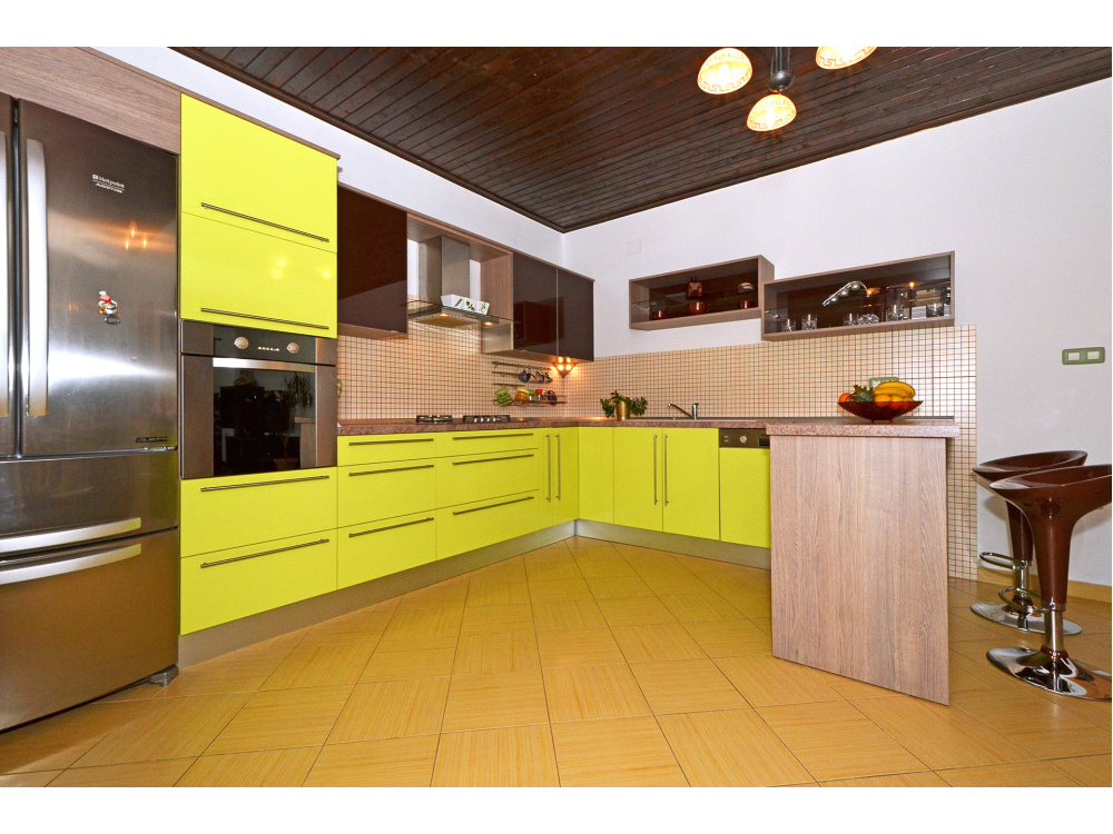 Karlo - Trogir Horvátország