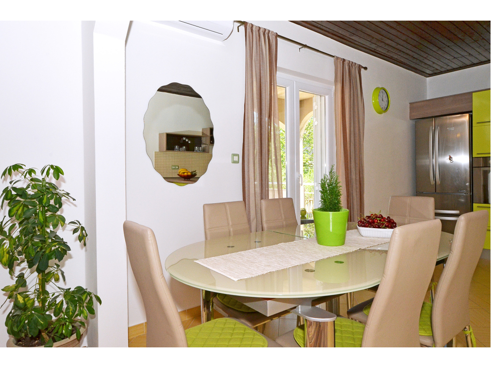 Karlo - Trogir Horvátország