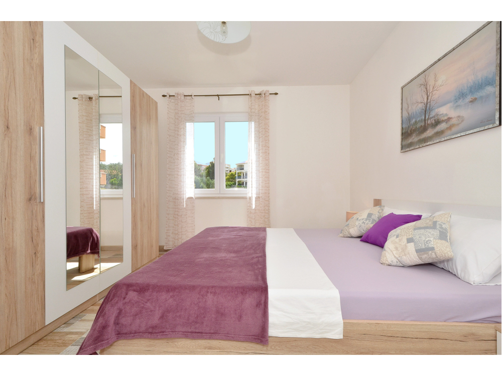 Karlo - Trogir Horvátország