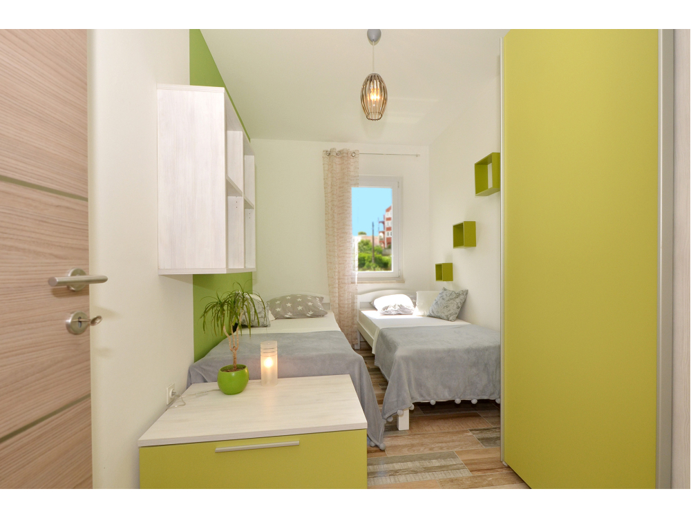 Karlo - Trogir Horvátország