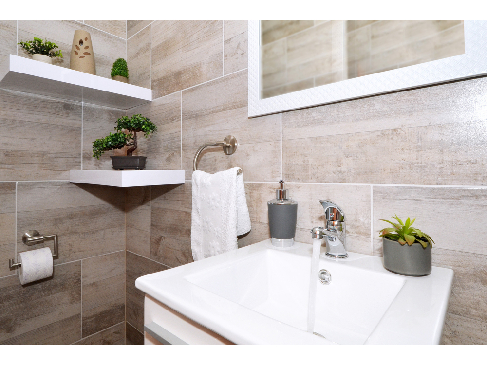 Karlo - Trogir Horvtorszg