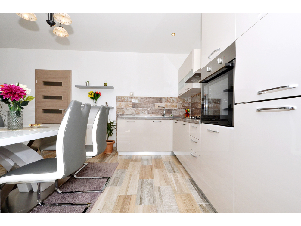 Karlo - Trogir Horvátország