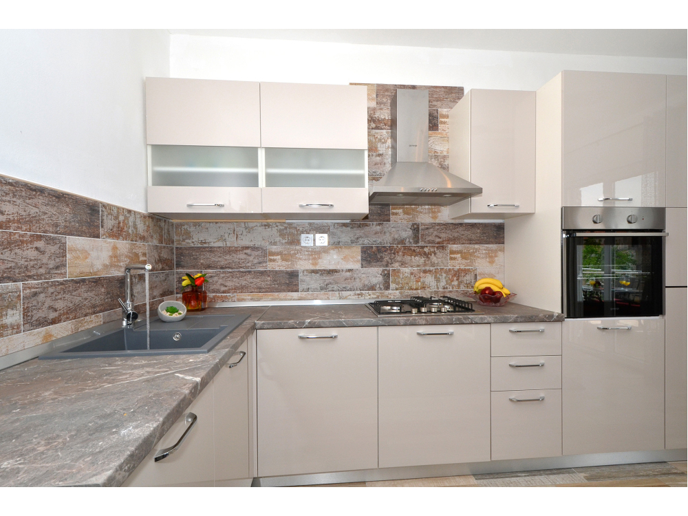 Karlo - Trogir Horvátország