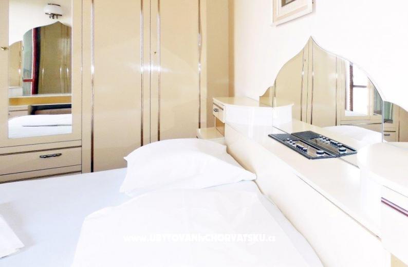  Villa Michael Ferienwohnungen – Ferienwohnung Trogir, Kroatien – Foto 2