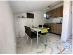 Nakiros Rent - Trogir Kroatien