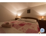 Nakiros Rent - Trogir Kroatien