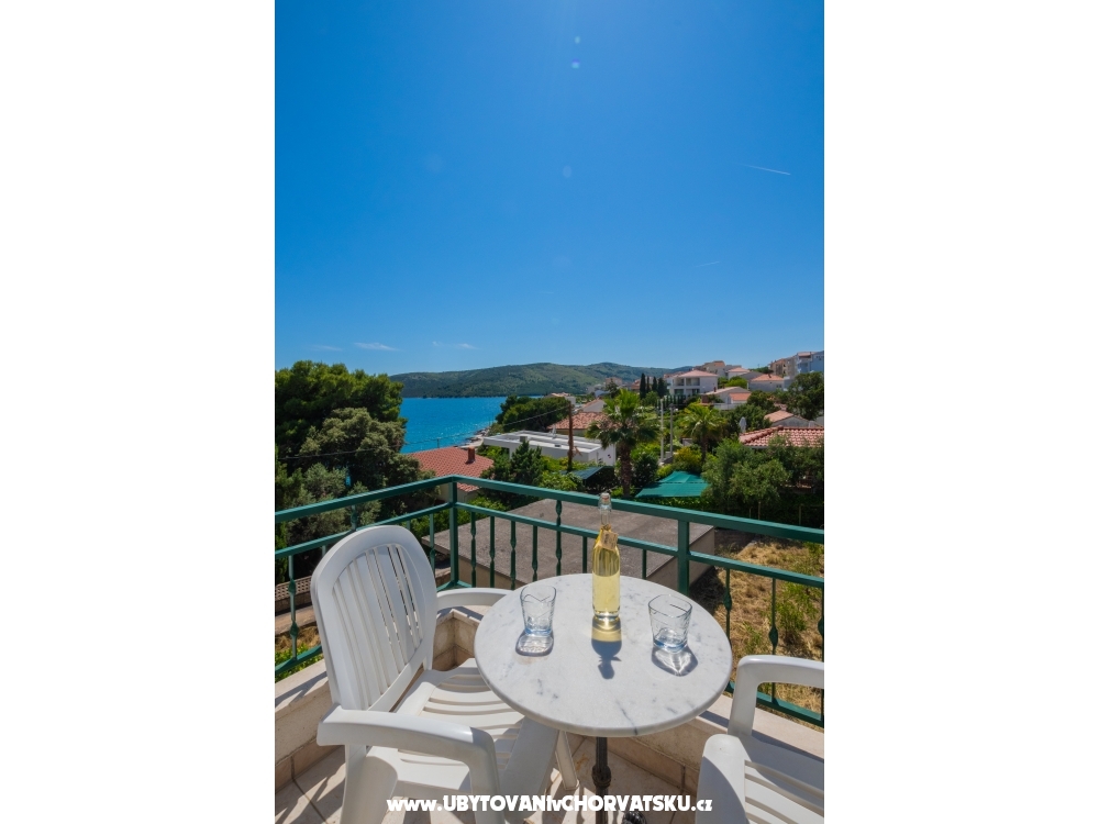 Appartements Milovi 30 m od more - Trogir Croatie