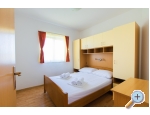 Appartements Milovi 30 m od more - Trogir Kroatien