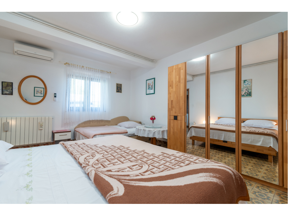 Tomic - Trogir Croatia