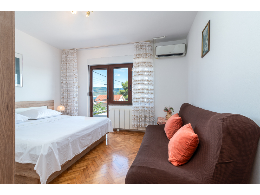 Tomic - Trogir Croatia