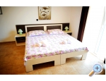 Apartmny &amp; Pokoje Jelavi - Trogir Chorvatsko