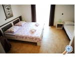 Appartements &amp; Zimmers Jelavi - Trogir Kroatien