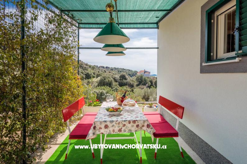 Haus Tea in a beautiful nature – Ferienwohnung Trogir, Kroatien – Foto 2