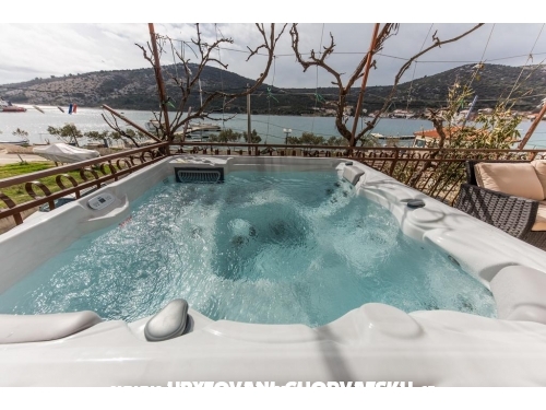 Vila MATE - Trogir Croatie