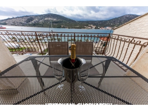 Vila MATE - Trogir Croatie