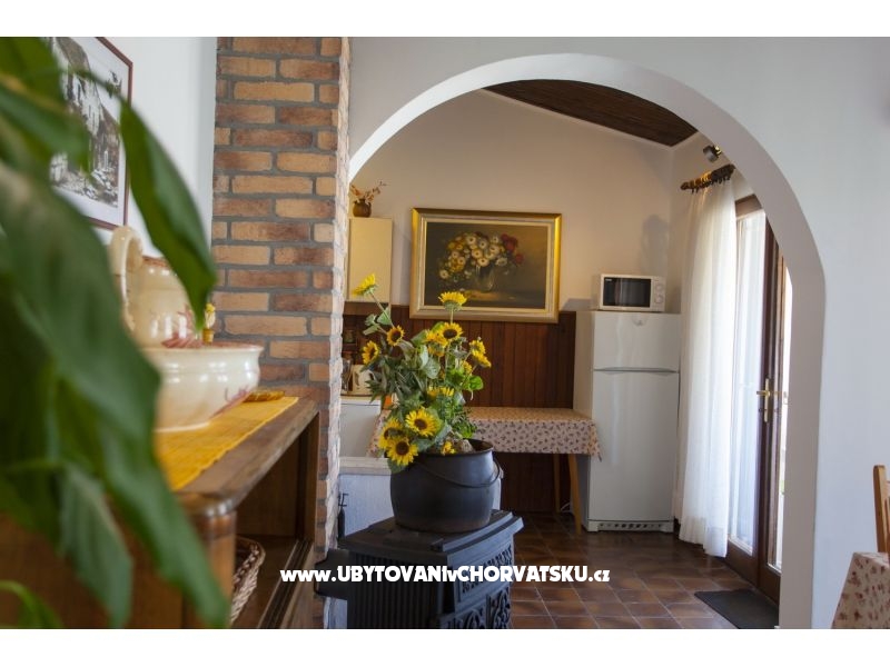 Apartment Braco i Diana – Ferienwohnung Tucepi, Kroatien – Foto 3