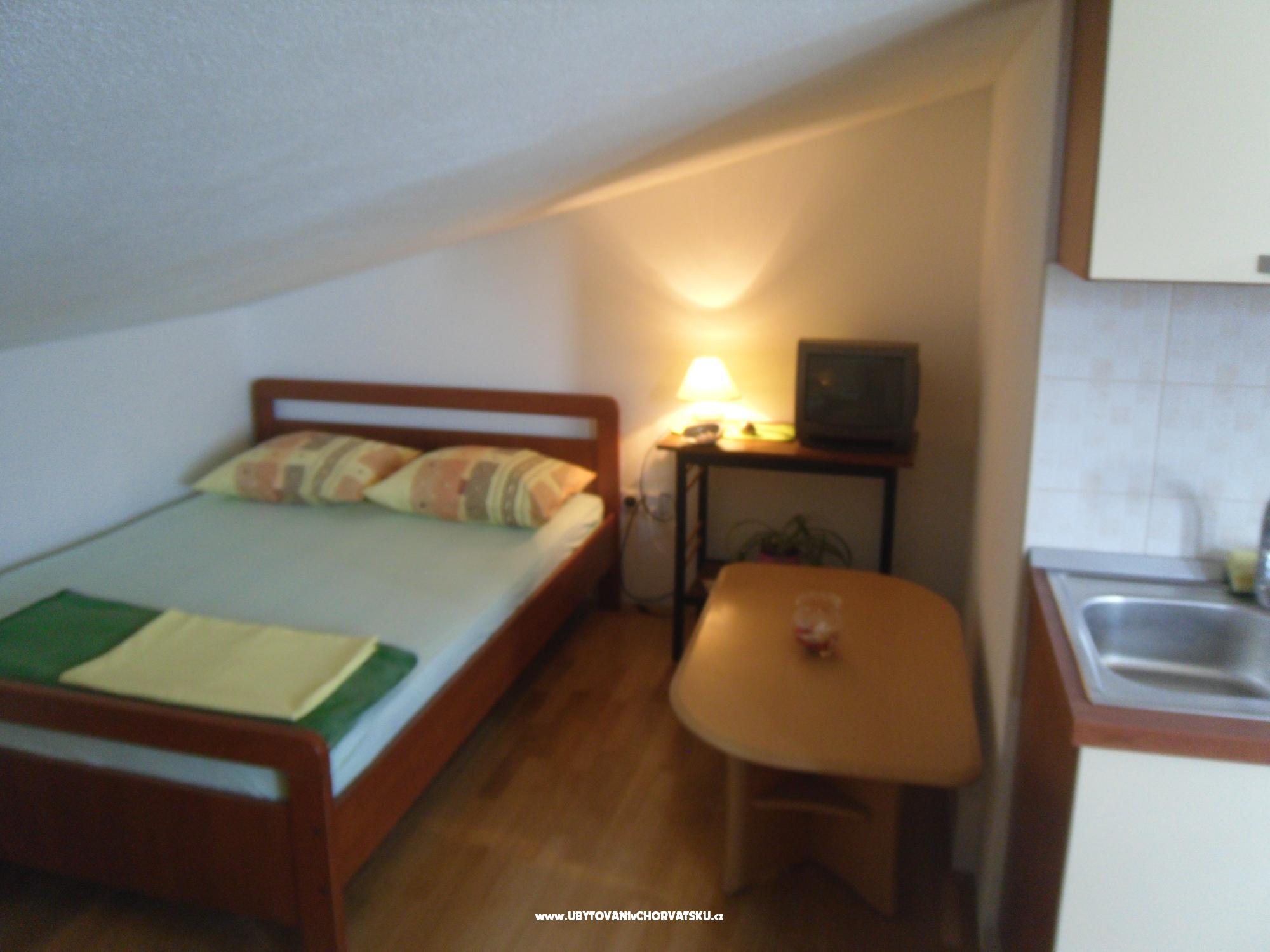 Appartements Emi – Ferienwohnung Tucepi, Kroatien – Foto 2