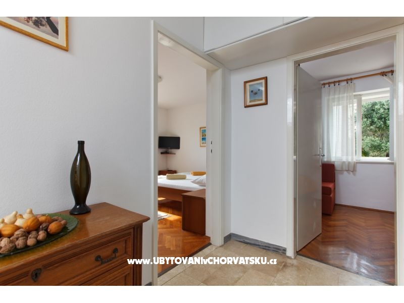 Appartements i sobe Mileva – Ferienwohnung Tucepi, Kroatien – Foto 1