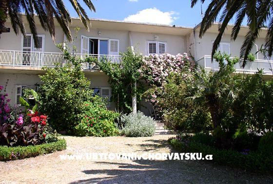 Appartements Ognjen Lalić – Ferienwohnung Tucepi, Kroatien – Foto 1