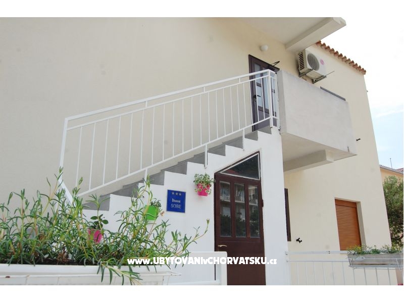 Appartements Šarić – Ferienwohnung Tucepi, Kroatien – Foto 1