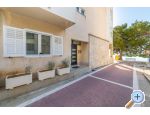 Apartmaji Sandra - Tuepi Hrvaka
