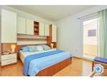 Apartmaji Zelic Tucepi - Tuepi Hrvaka