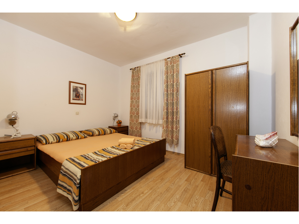 Maja �evelj - H�z 1 - Tu�epi Horv�torsz�g