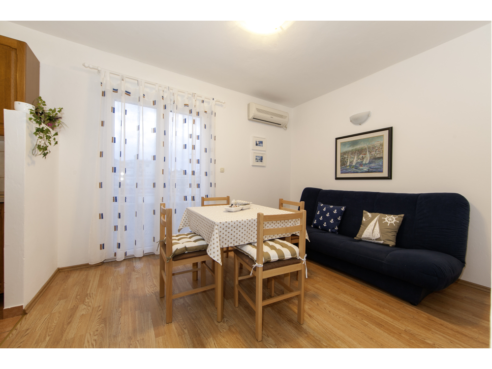 Maja �evelj - H�z 1 - Tu�epi Horv�torsz�g